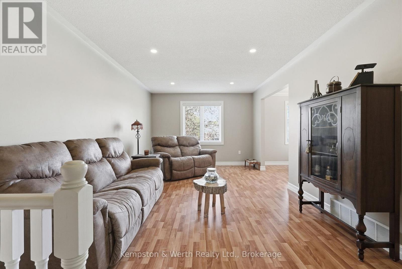 24 JORDAN DRIVE - 5