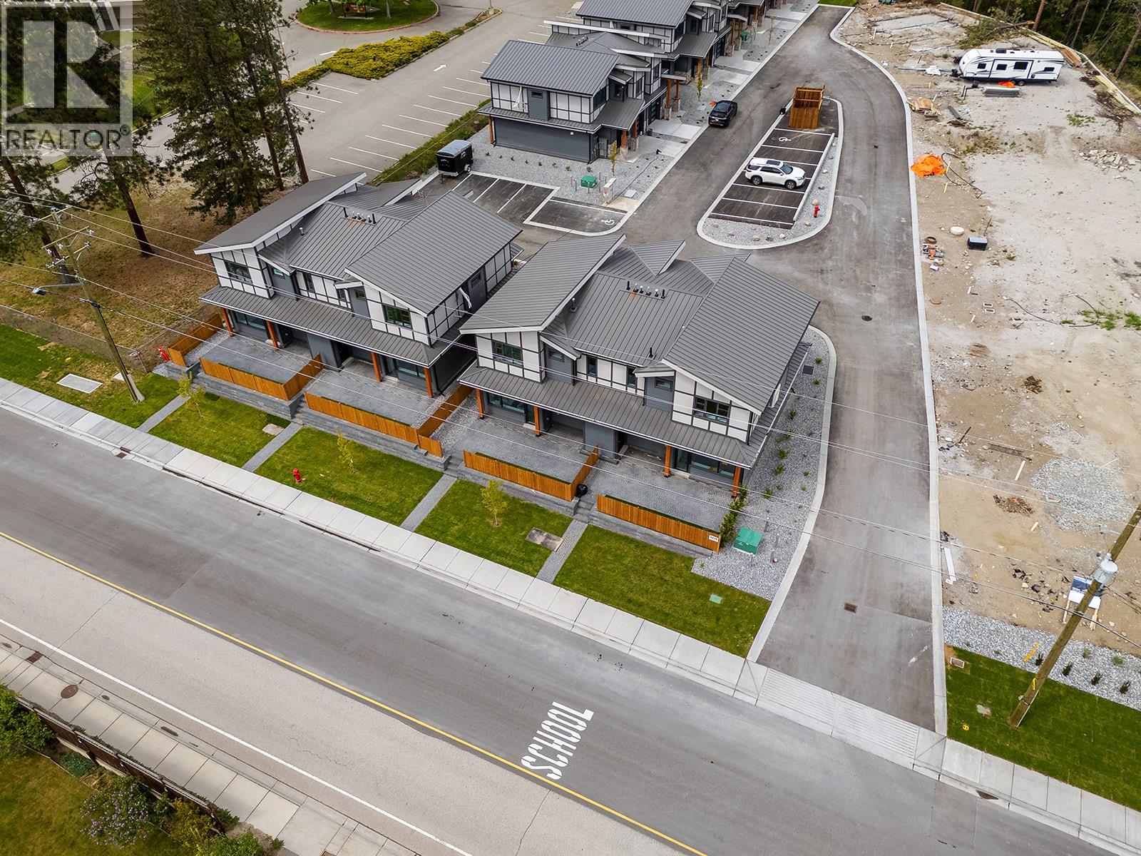 5 3210 Salmon Road, West Kelowna