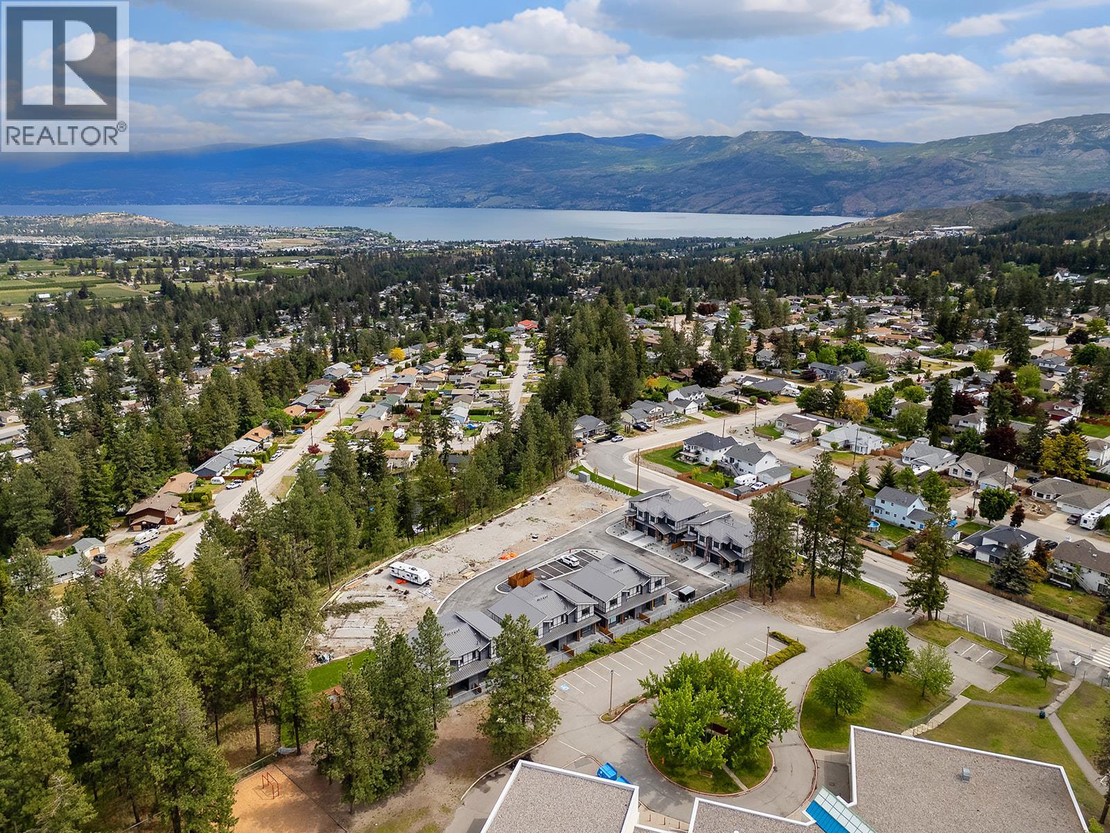 3 3210 Salmon Road, West Kelowna