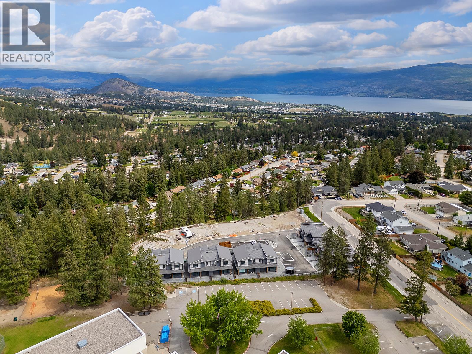 3 3210 Salmon Road, West Kelowna