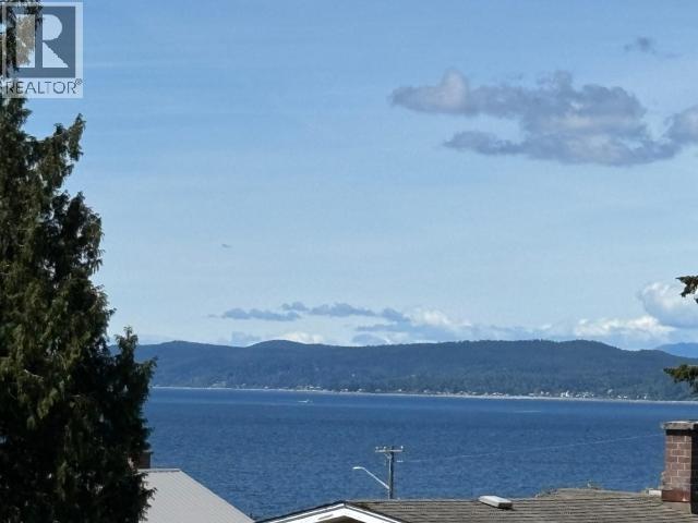 3749 STRATHCONA AVE - 6