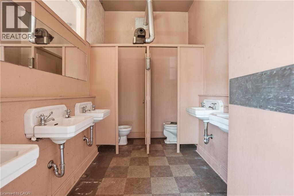 50-52 & 54 PARK Road N, Grimsby, Ontario, L3M2P3 — Photo 10