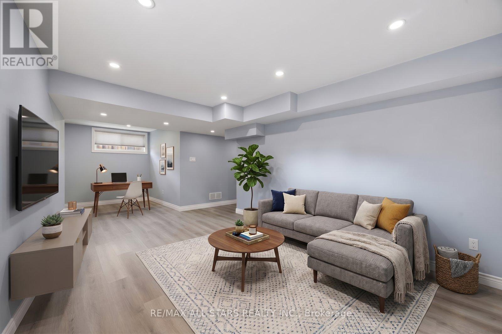 18 CARLETON TRAIL - 29