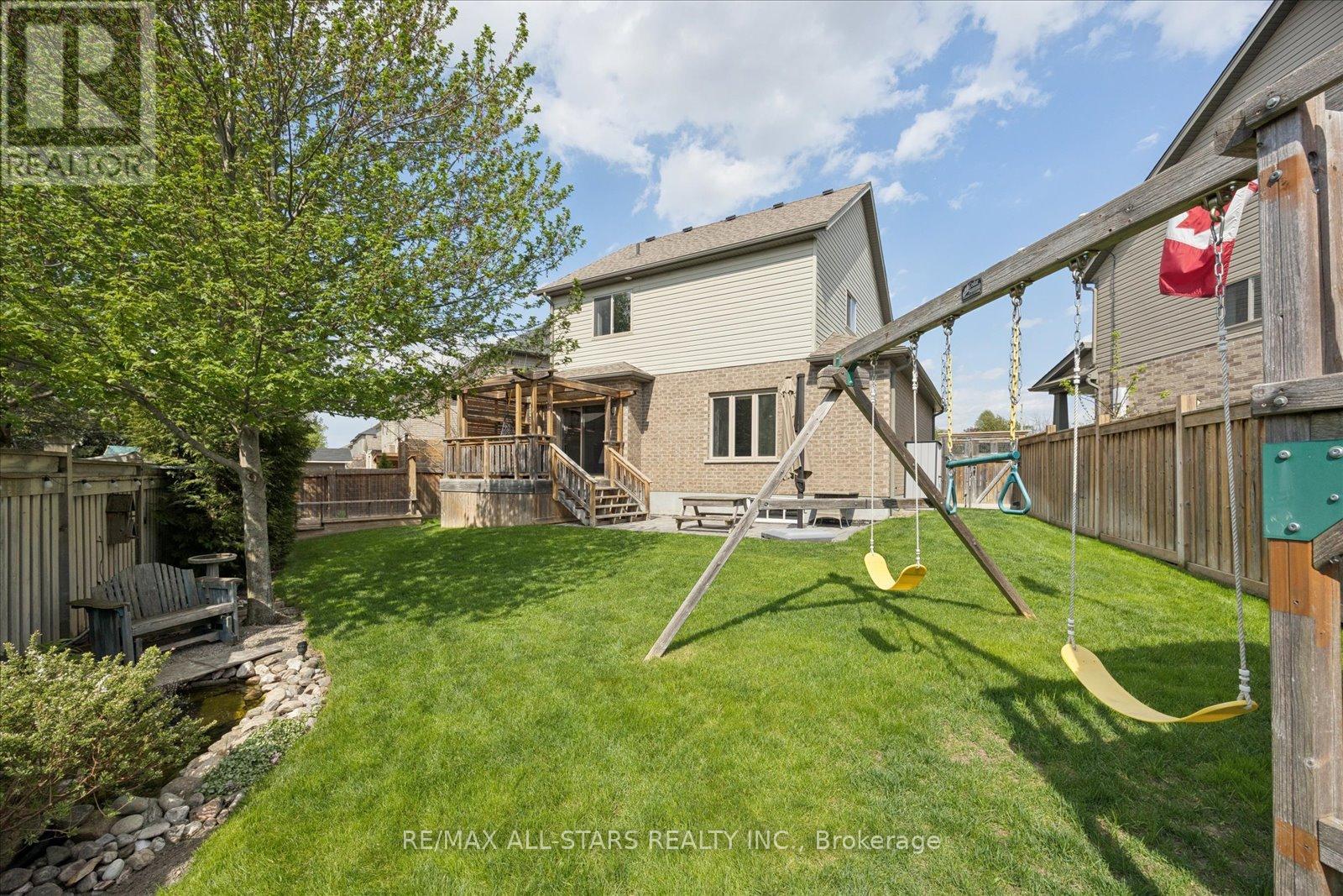 18 CARLETON TRAIL - 40