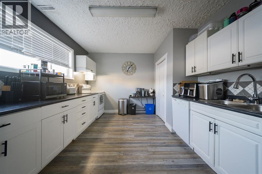 115 Christina Court - 35