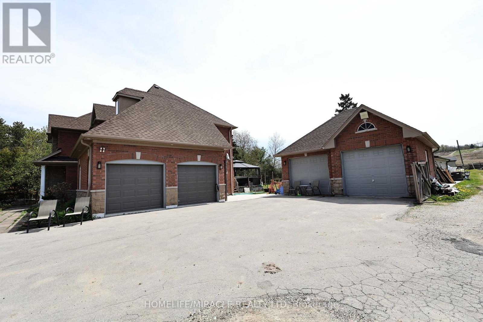 9465 17 SIDE ROAD - Image 2