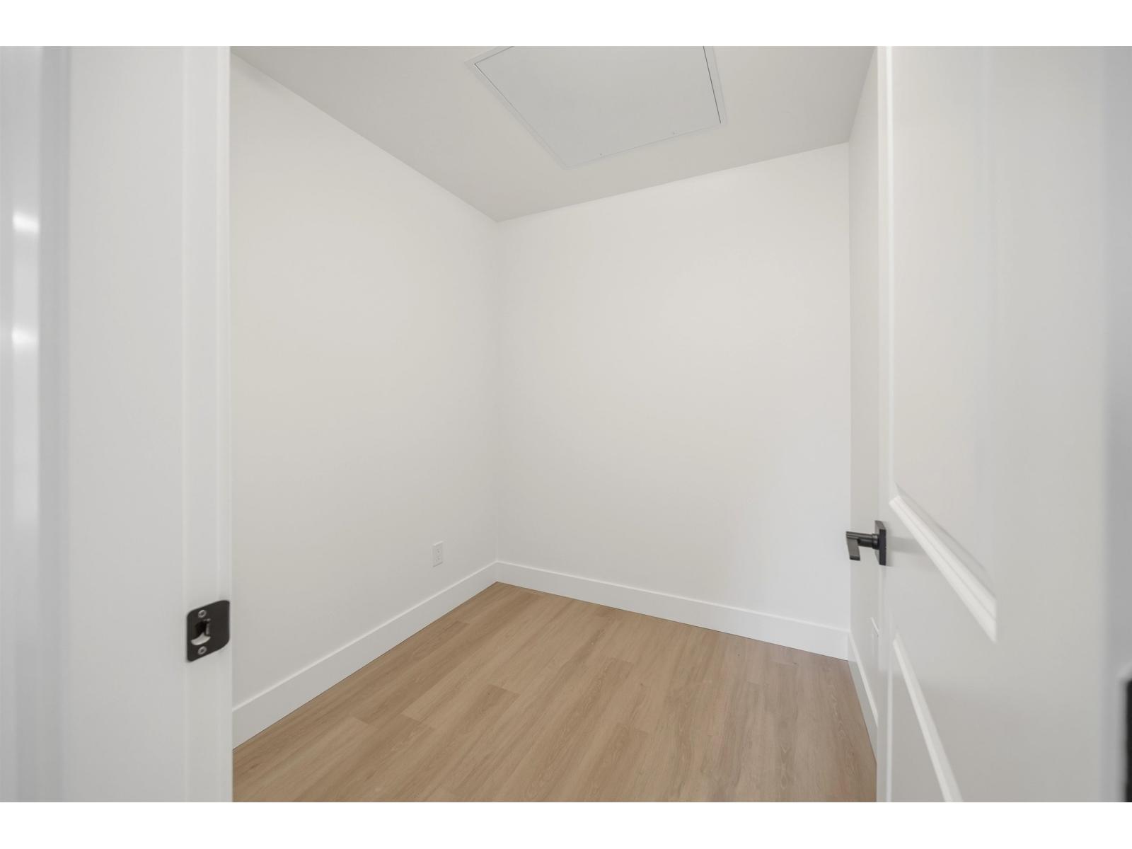 401 3438 146A STREET, Surrey