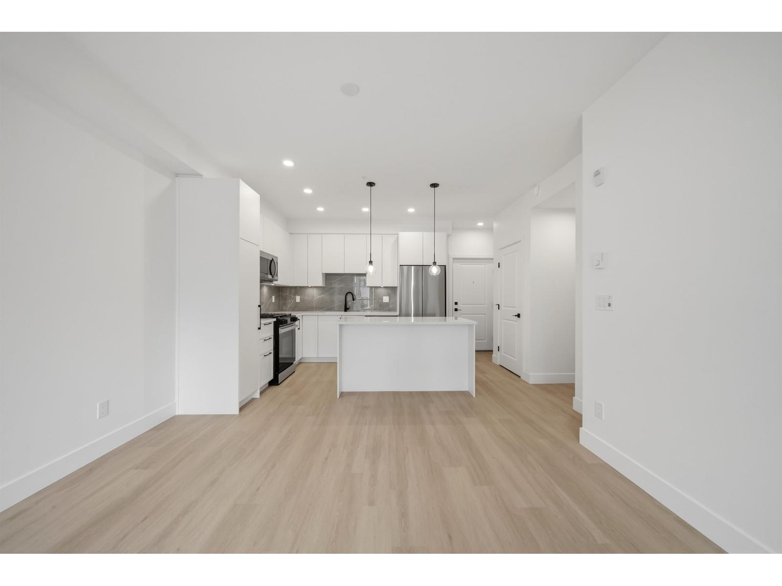 401 3438 146A STREET, Surrey