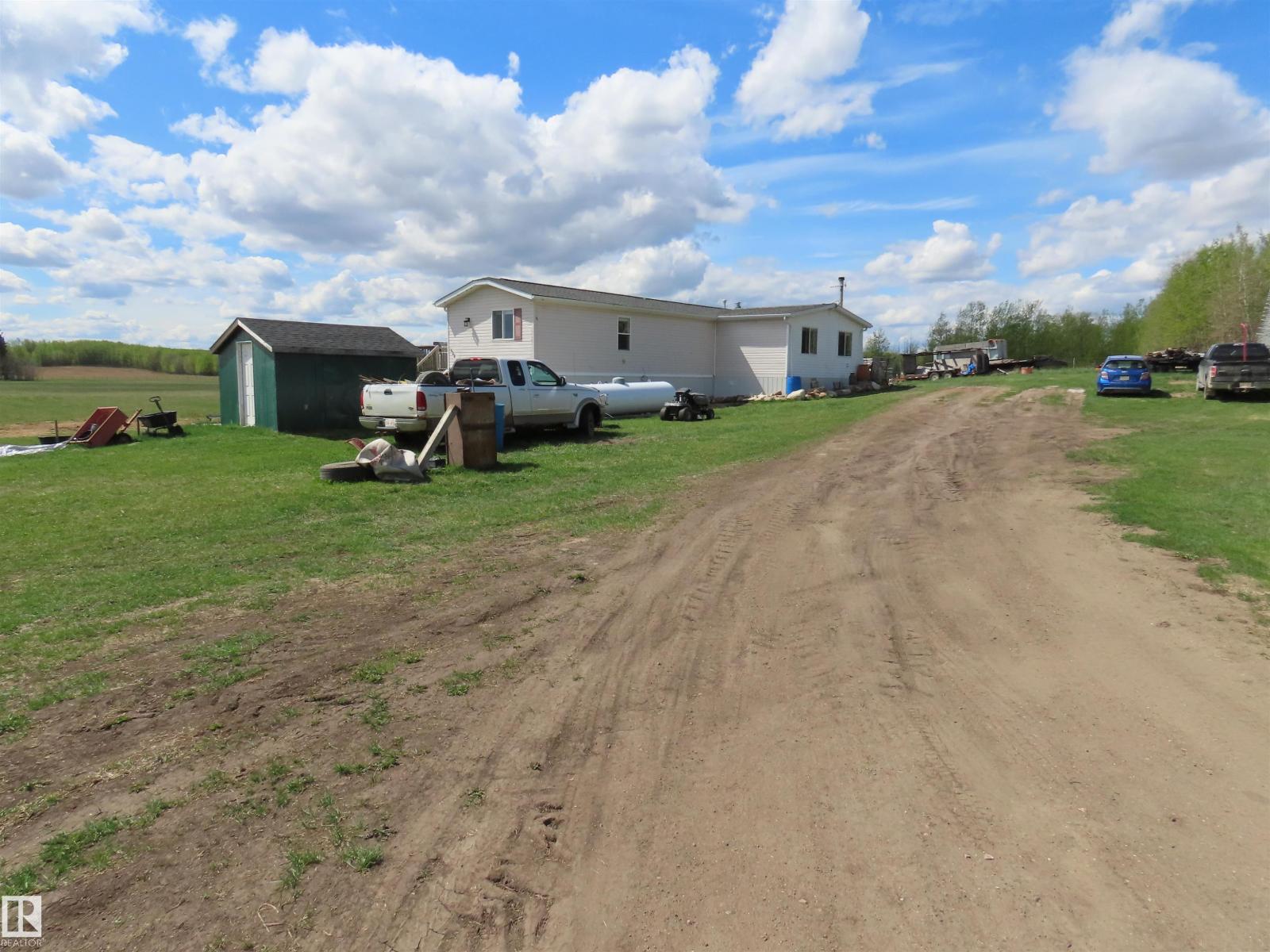 2013 TWP ROAD 563 - 11