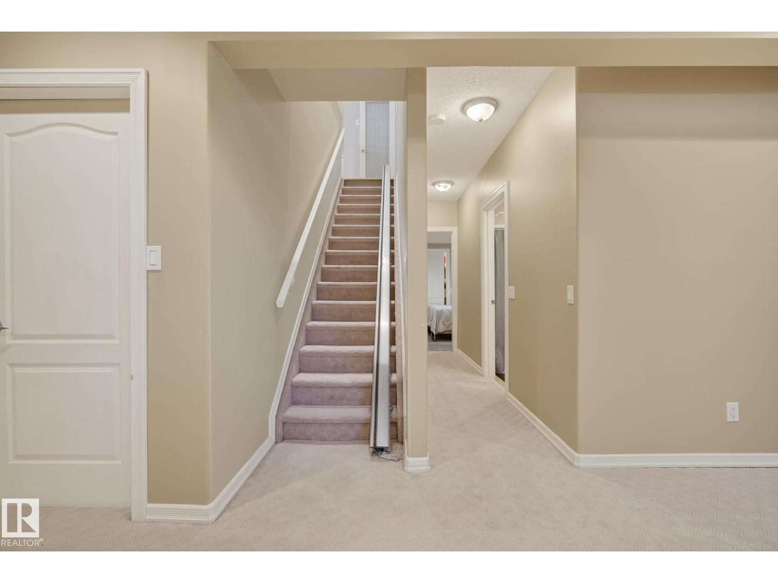 #36 3003 34 AV NW - 37
