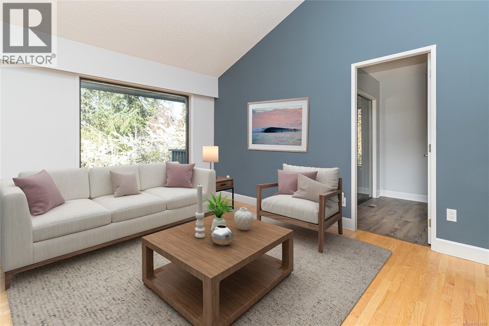  2660 MacDonald Drive East, Saanich