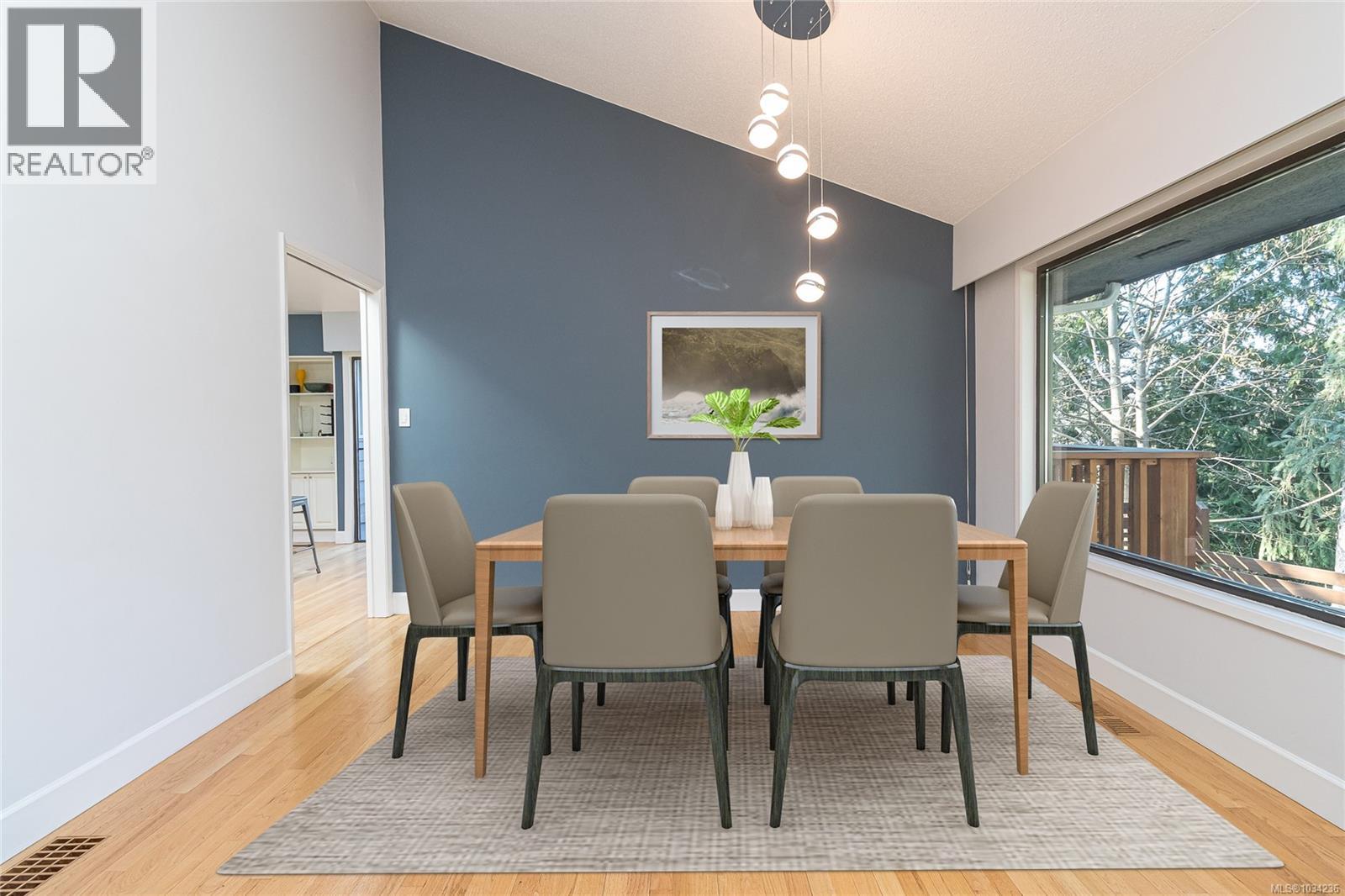  2660 MacDonald Drive East, Saanich