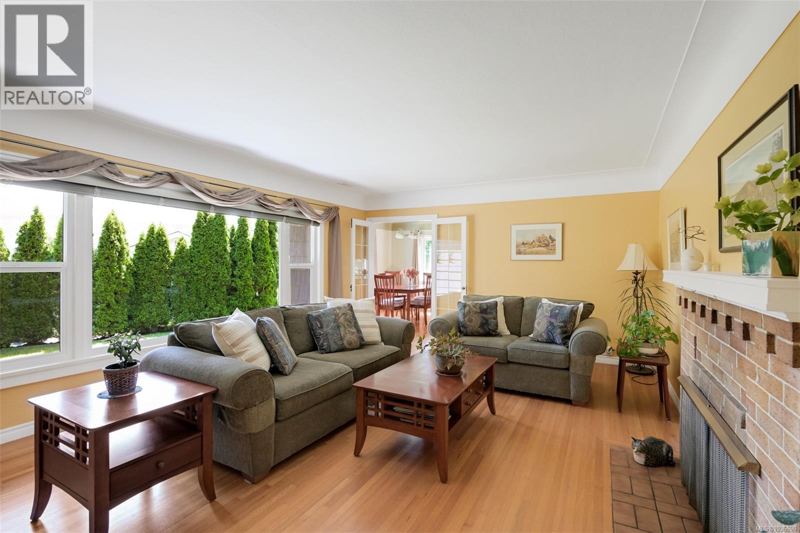 1718 Garnet Rd - 4