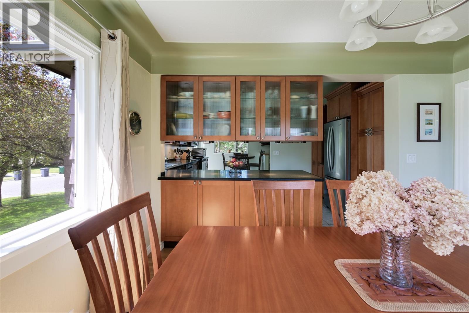 1718 Garnet Rd - 12