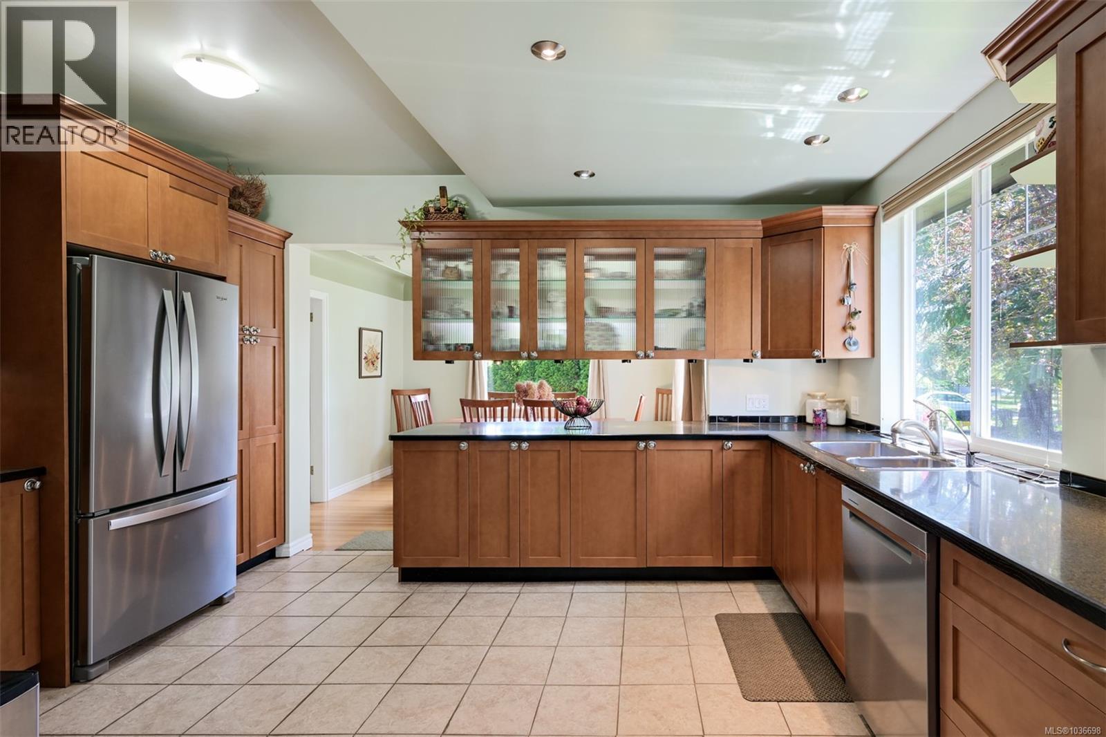 1718 Garnet Rd - 15
