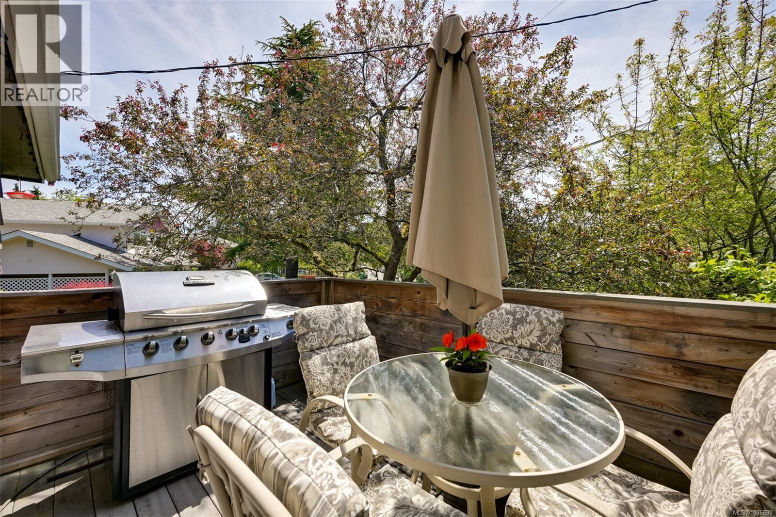 1718 Garnet Rd - 32