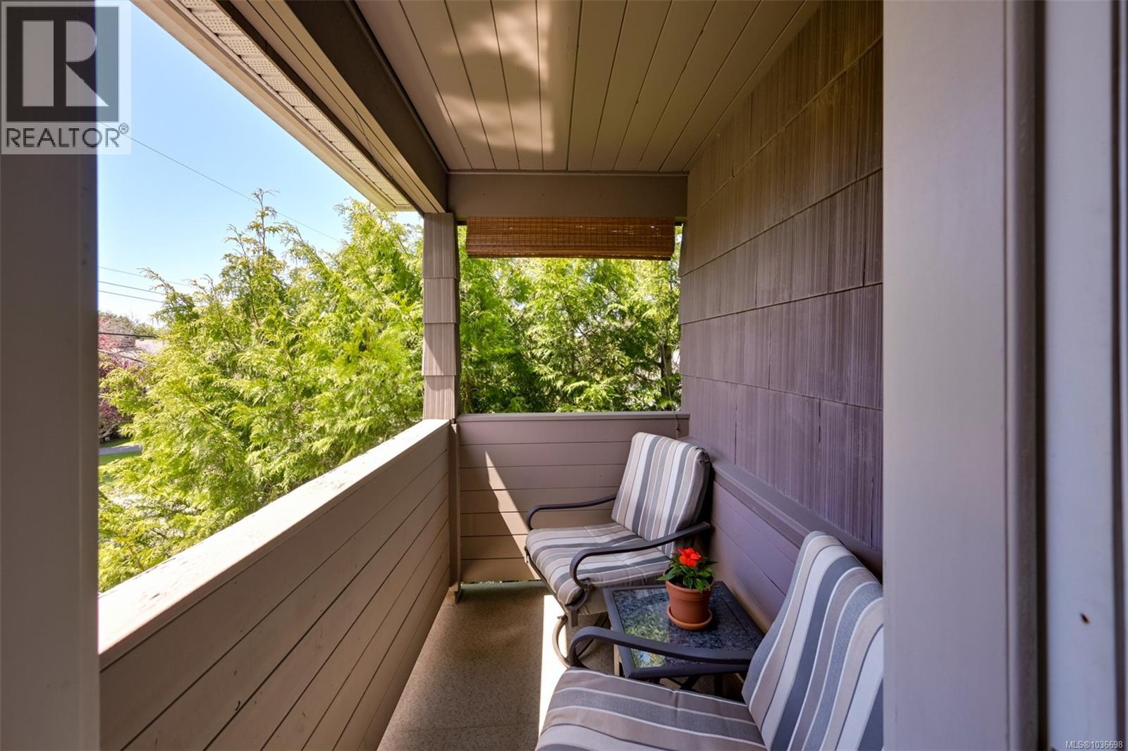 1718 Garnet Rd - 35