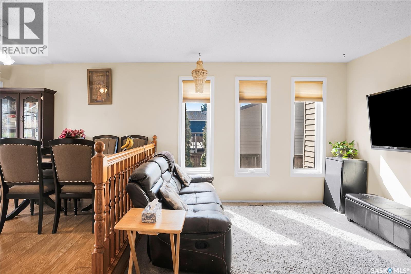 370 Kellins CRESCENT - 29
