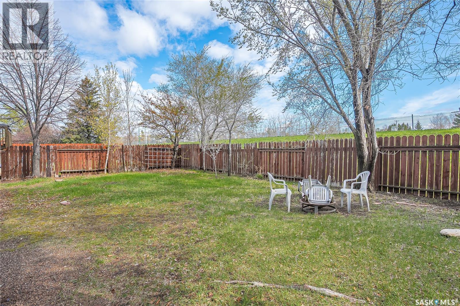 370 Kellins CRESCENT - 40
