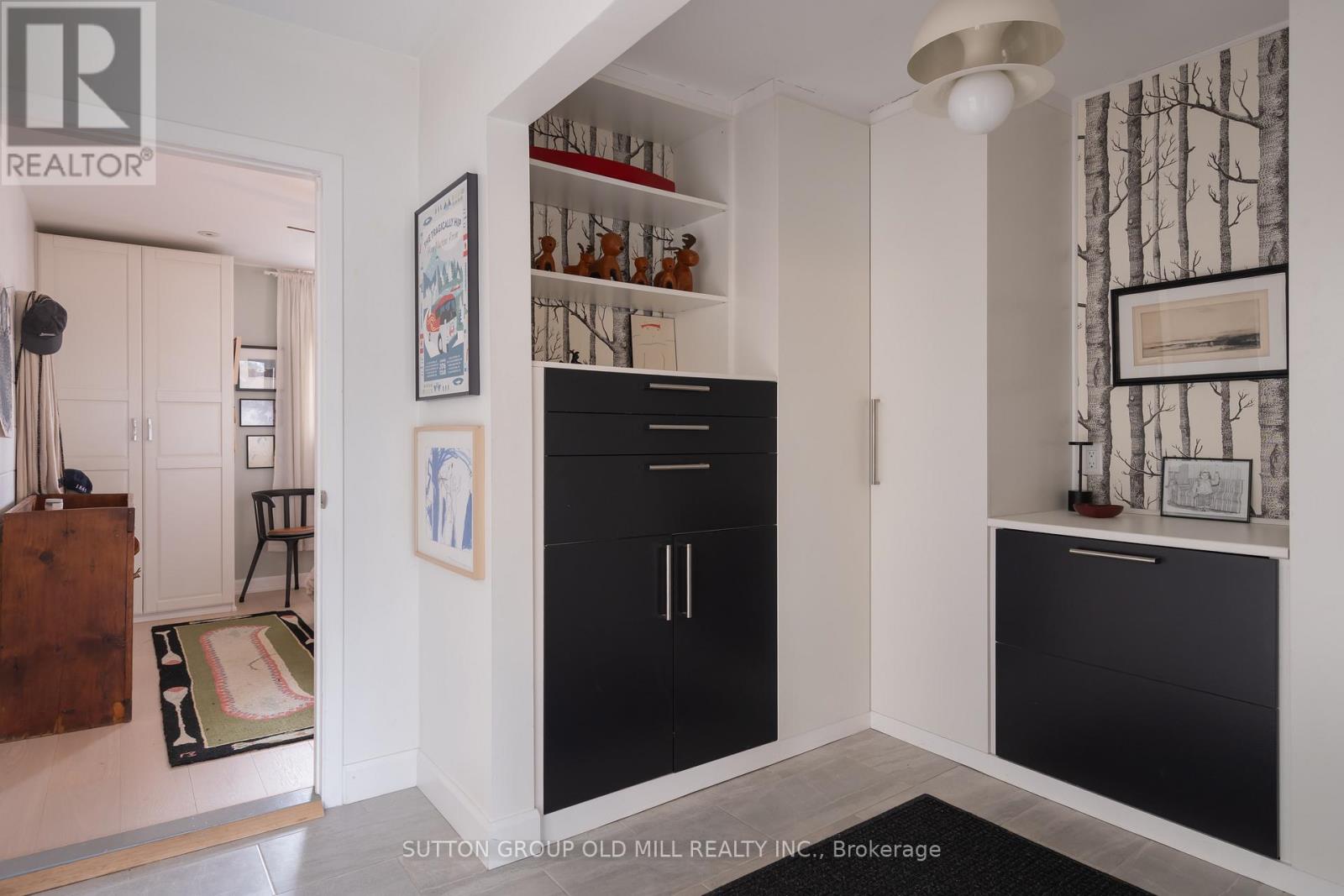 25 LAKESHORE ROAD W - 20