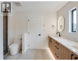 910 Lakeside Drive Unit# 208, Nelson, BC V1L6G3 Photo 40