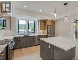910 Lakeside Drive Unit# 208, Nelson, BC V1L6G3 Photo 19