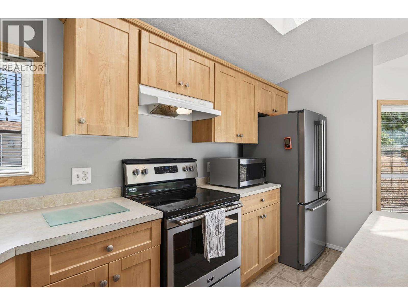 #3 1250 HILLSIDE Avenue - 13