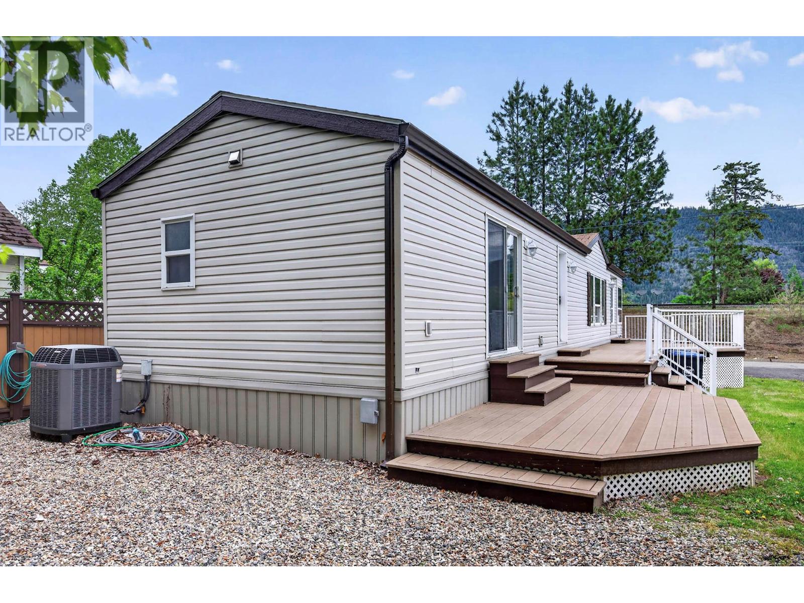 #3 1250 HILLSIDE Avenue - 34