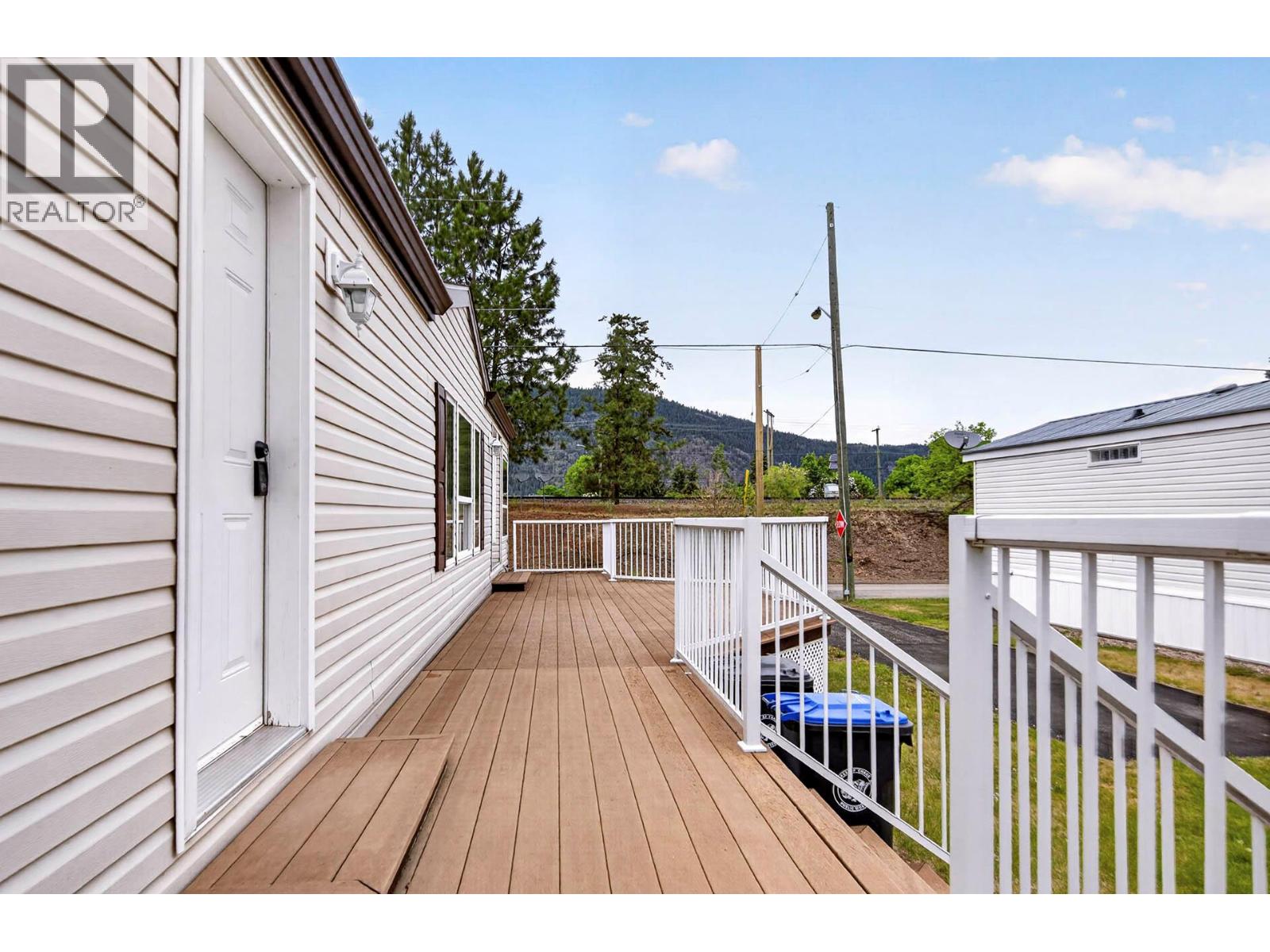 #3 1250 HILLSIDE Avenue - 37