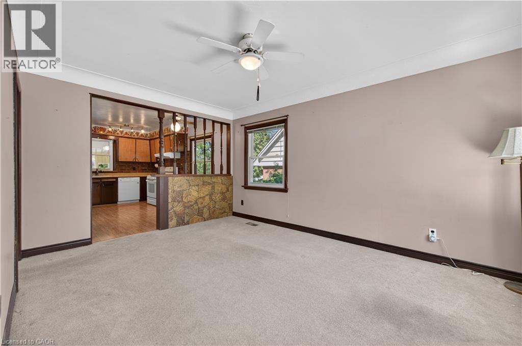 16 BRODICK Street - 14