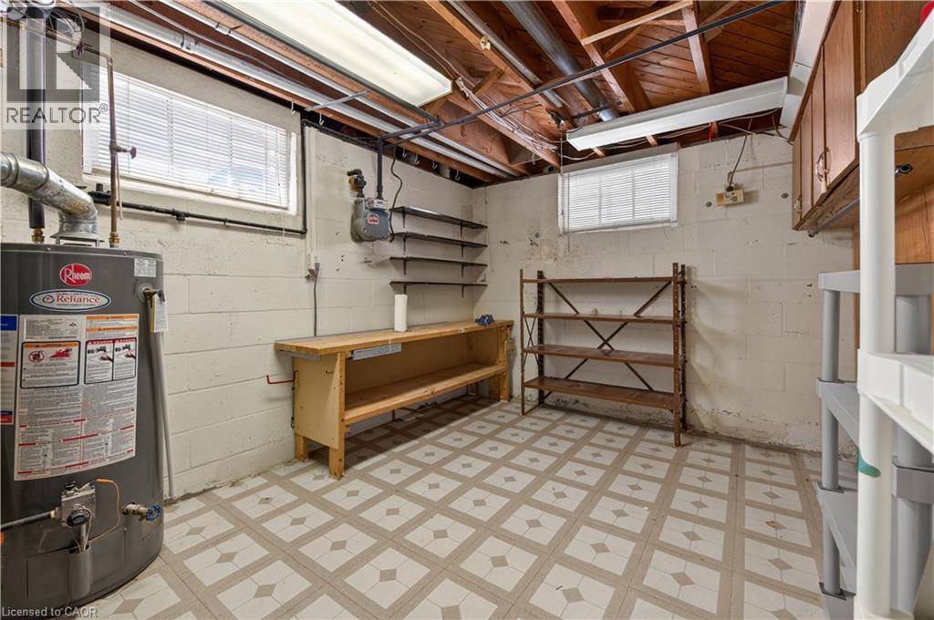 16 BRODICK Street - 36