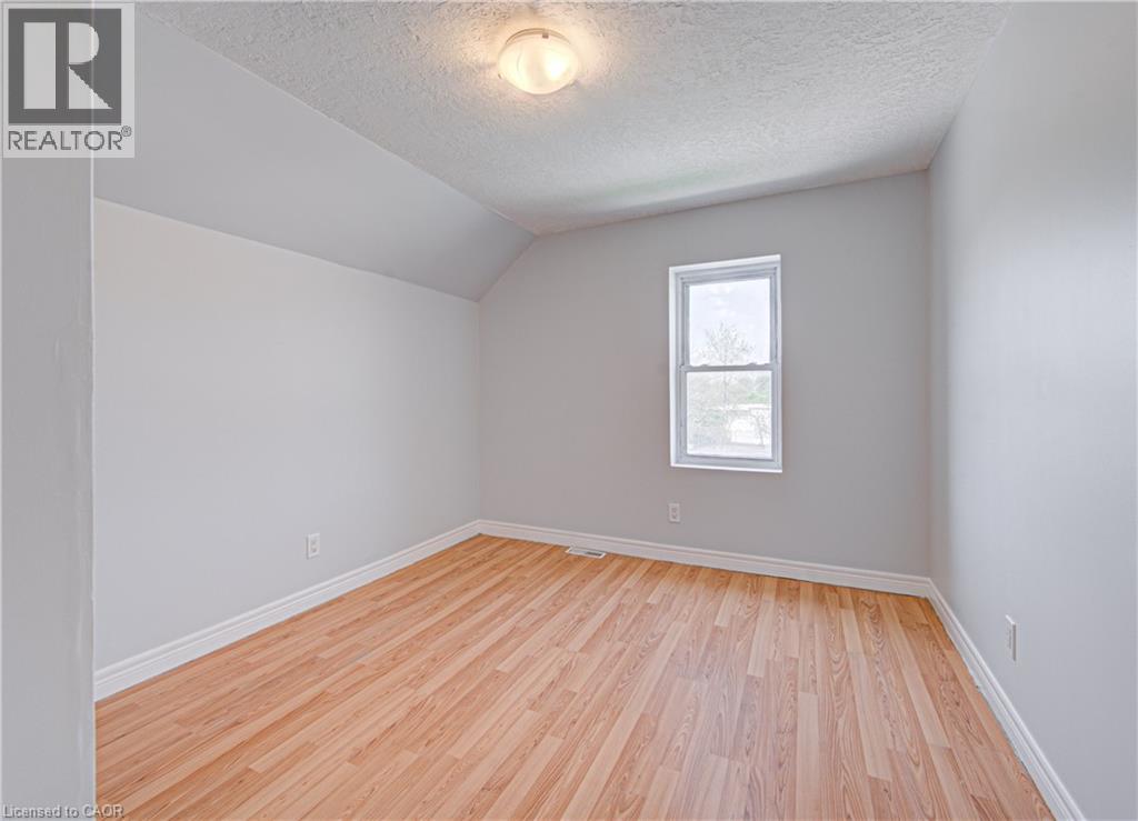 281 COURTLAND Avenue E, Kitchener, Ontario, N2G2V8 — Photo 41