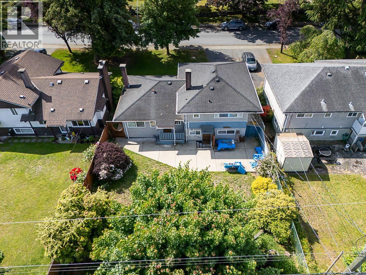 6605 ELWELL STREET, Burnaby