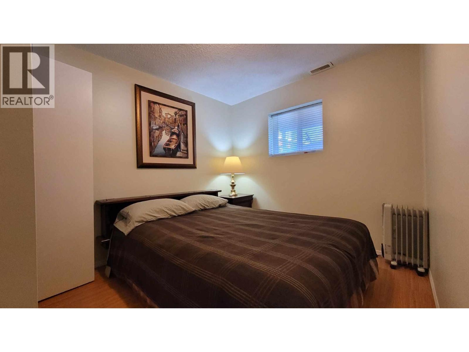 192 THACKER CRESCENT - 20
