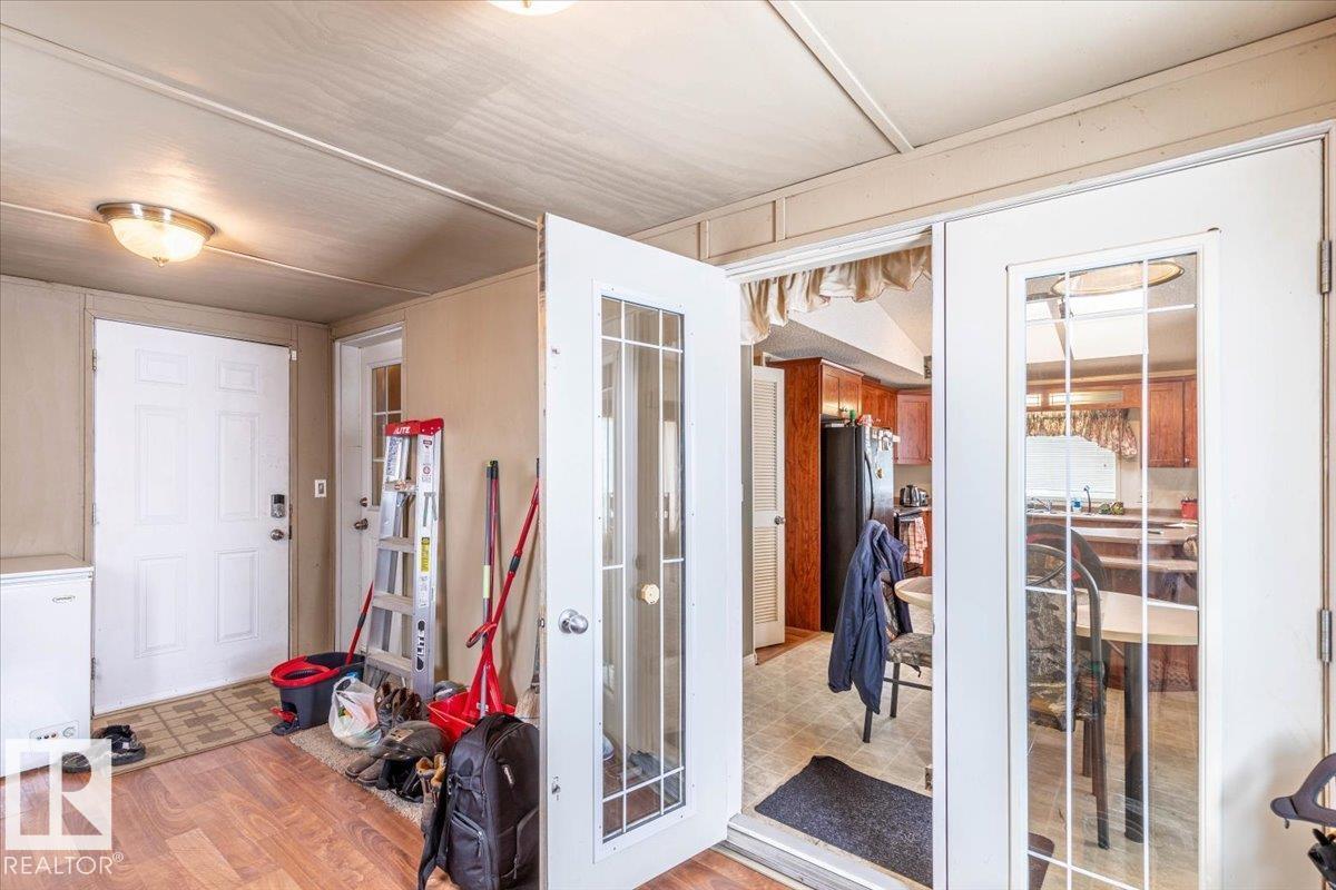 6 Woodcroft PL - 2