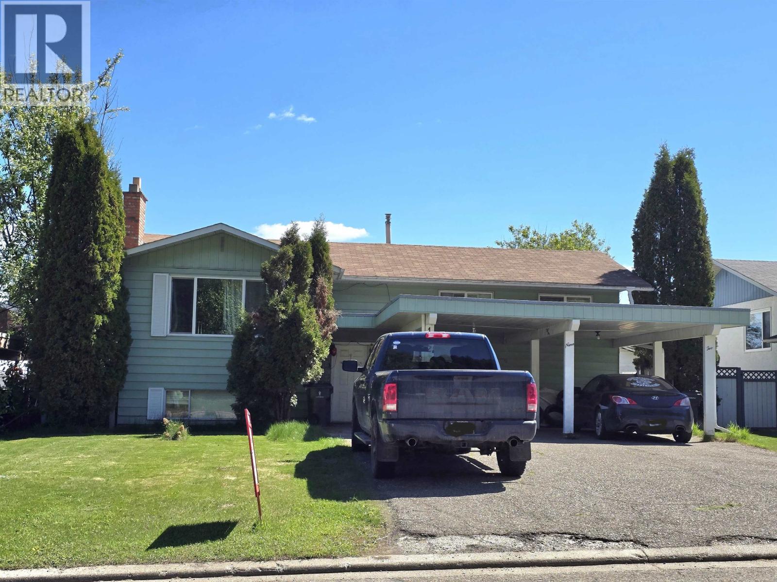 192 THACKER CRESCENT - 1