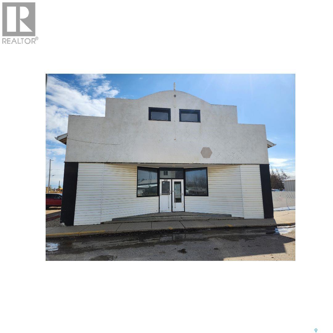 705 Main STREET - 1