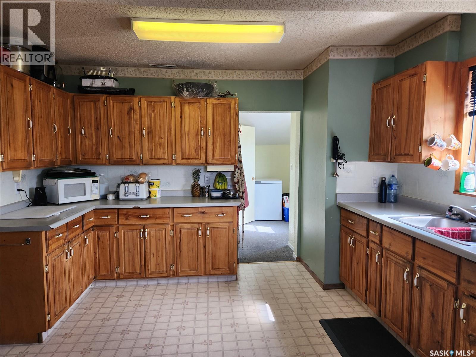 705 Main STREET - 4