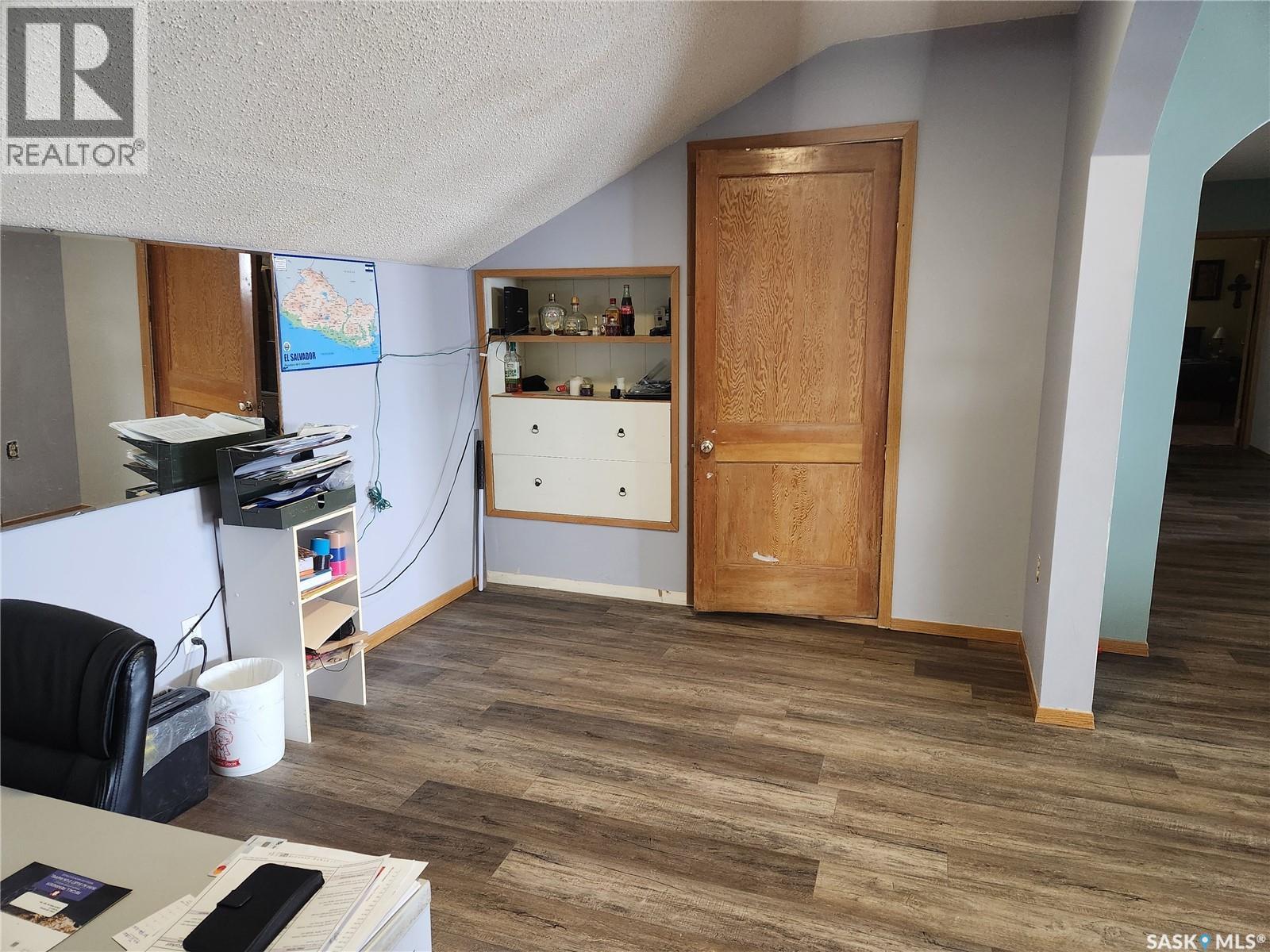 705 Main STREET - 13