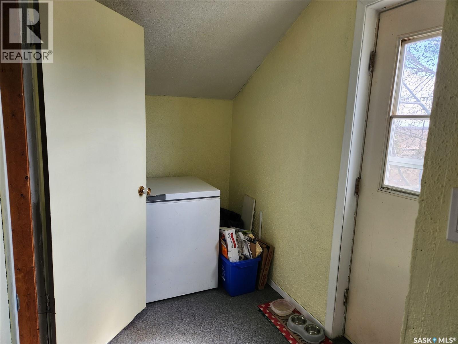 705 Main STREET - 7