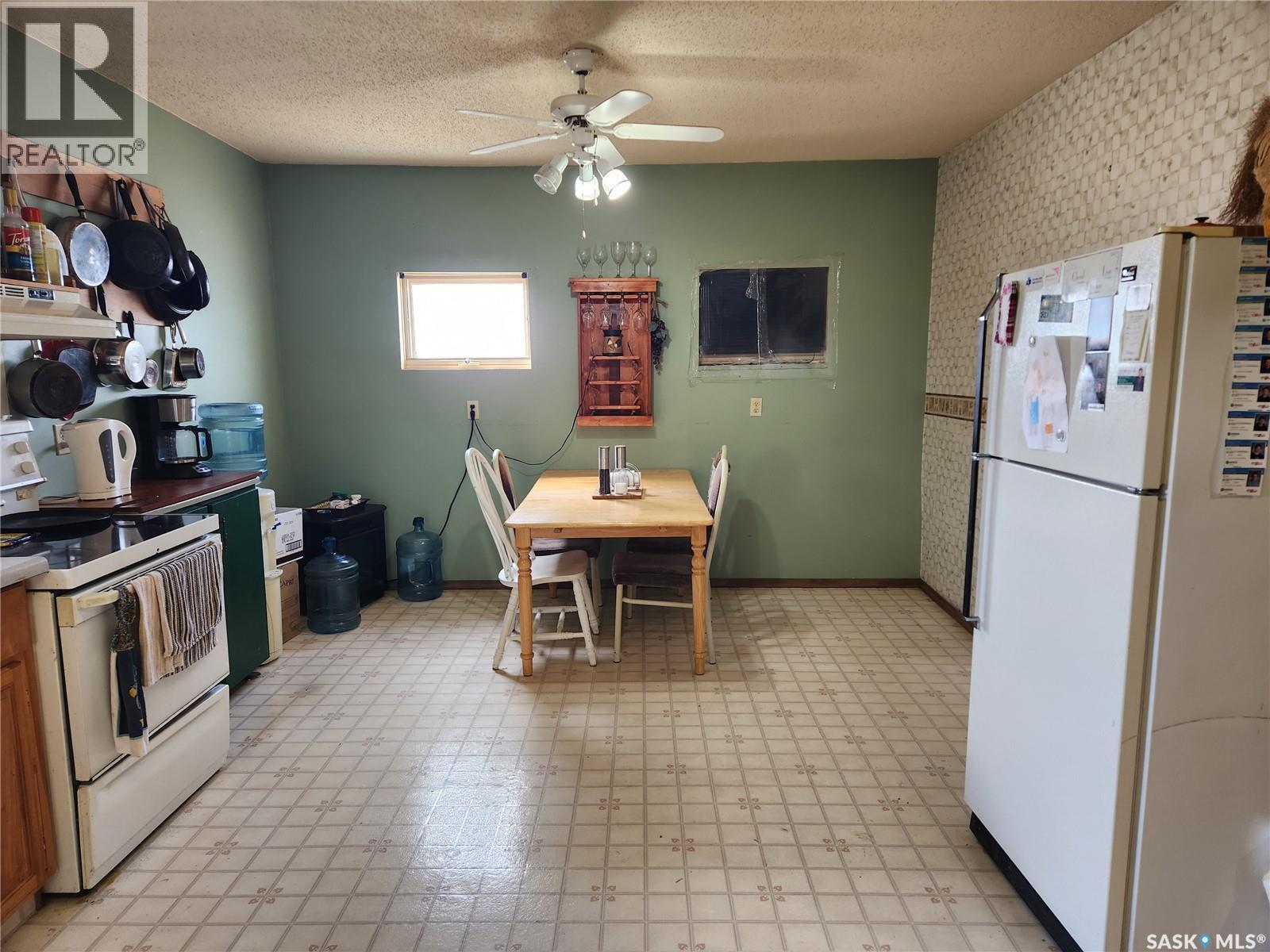705 Main STREET - 3