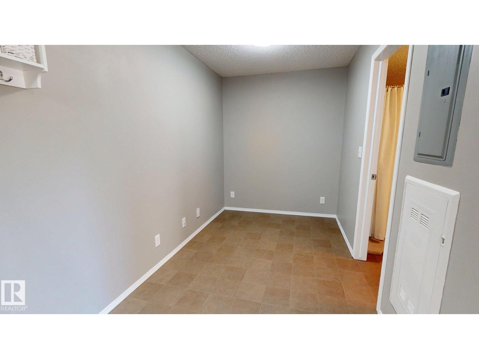#116 11808 22 AV SW SW - 15