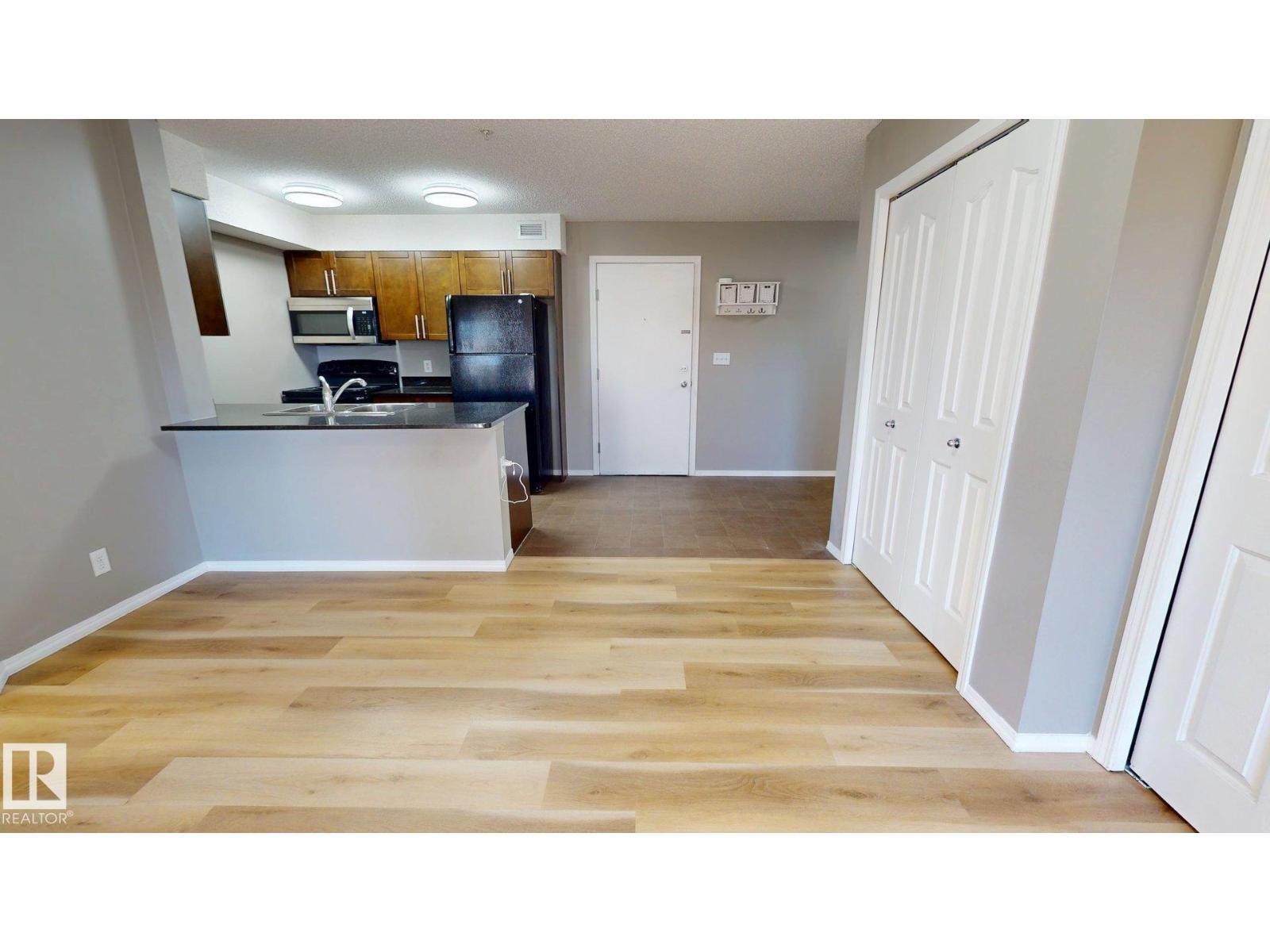 #116 11808 22 AV SW SW - 5