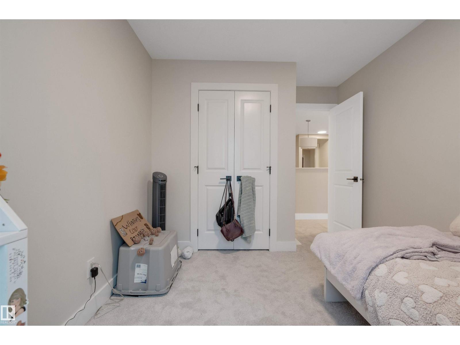 22916 95 AV NW - 21
