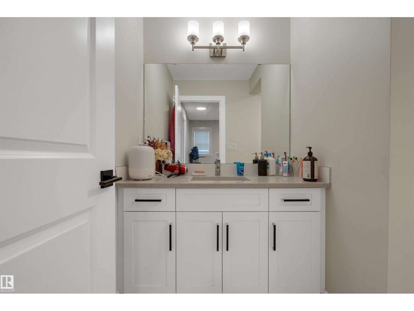22916 95 AV NW - 22