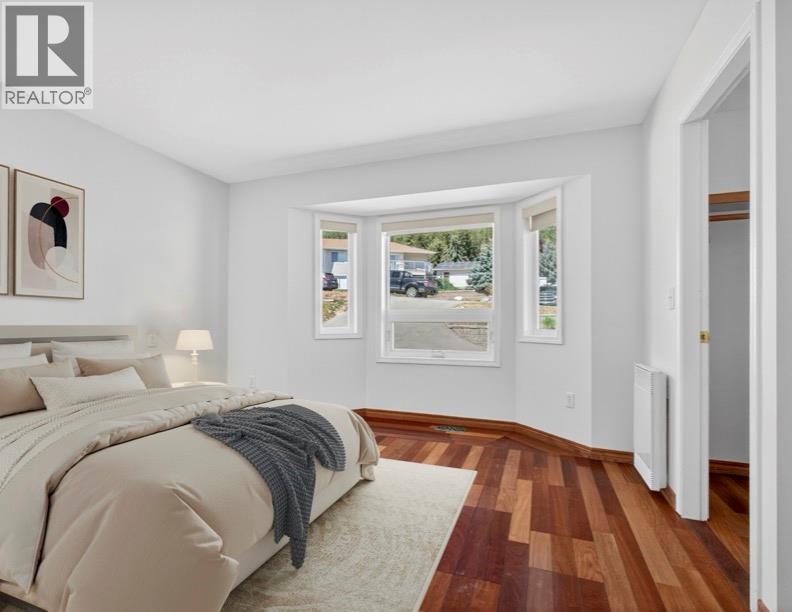 4739 Peachland Place, Peachland