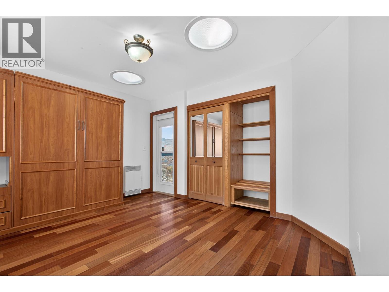 4739 Peachland Place, Peachland