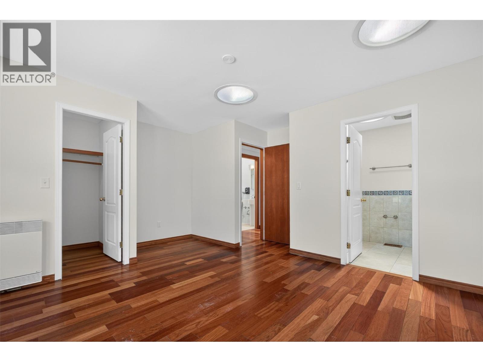 4739 Peachland Place, Peachland