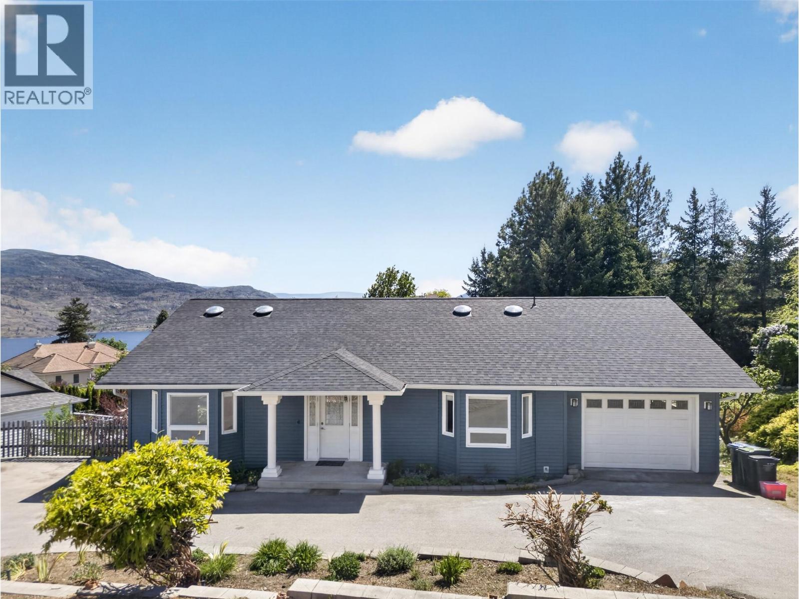 4739 Peachland Place - 1