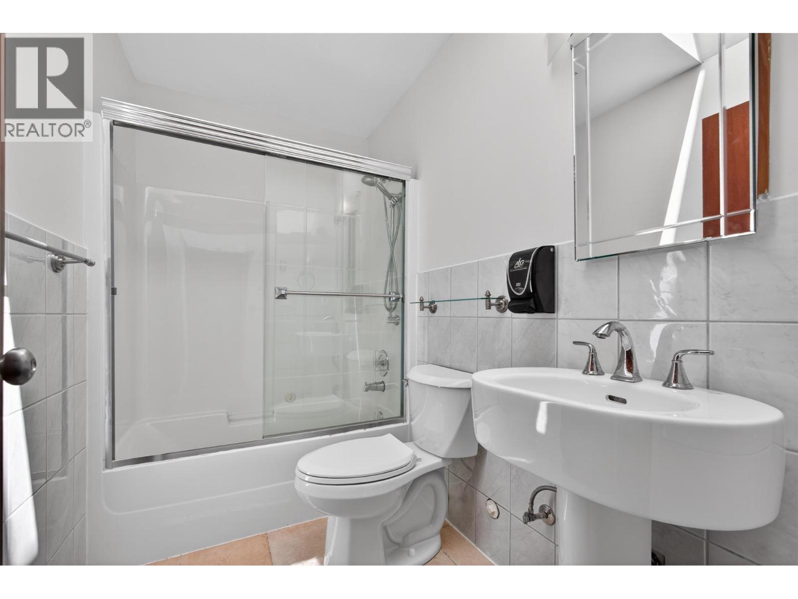 4739 Peachland Place - 22